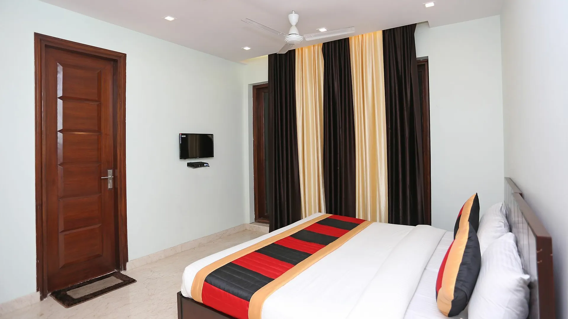 **  Hotel Oyo 9664 Sector 48 à Gurgaon Inde