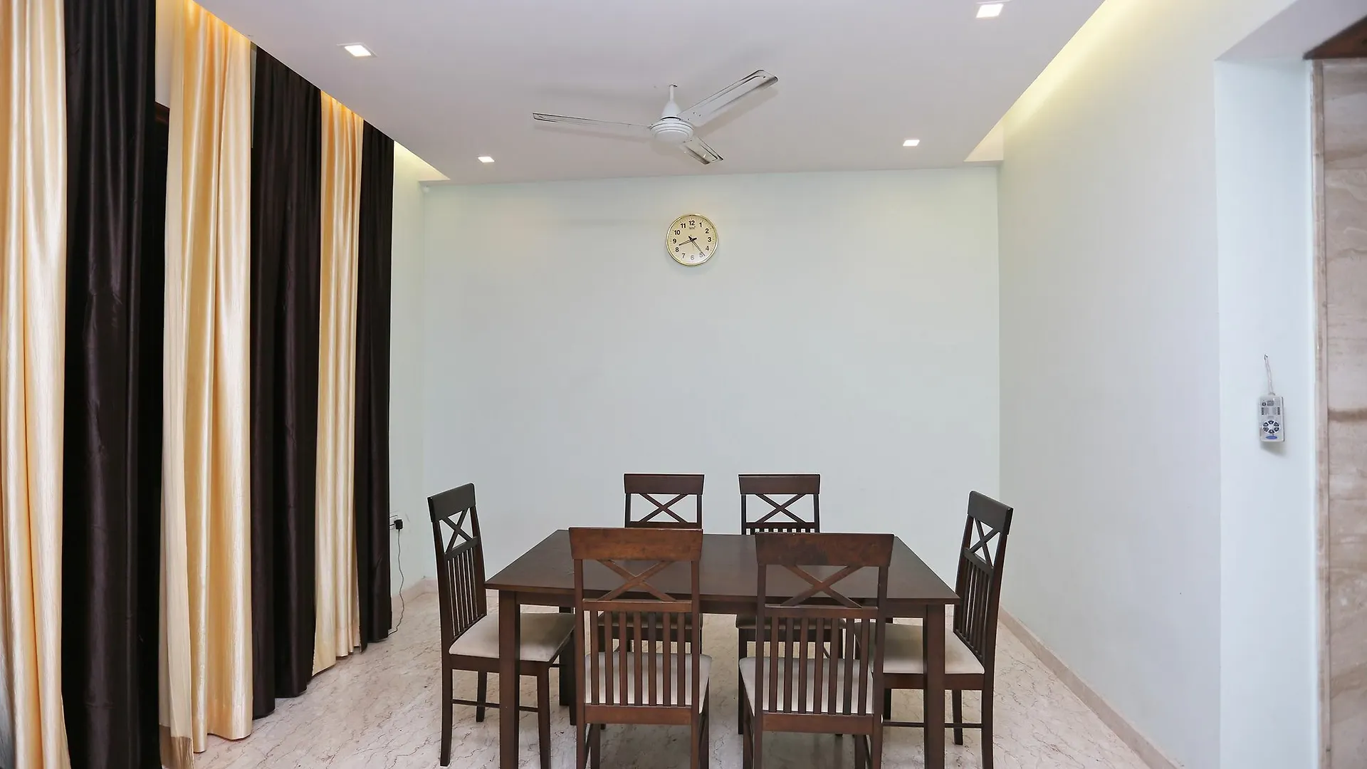 Hotel Oyo 9664 Sector 48 à Gurgaon